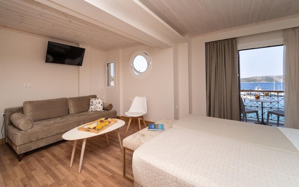 Karalis City Hotel Pylos Exterior foto