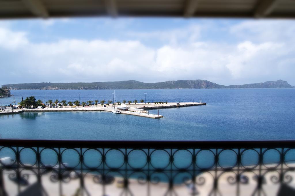 Karalis City Hotel Pylos Exterior foto