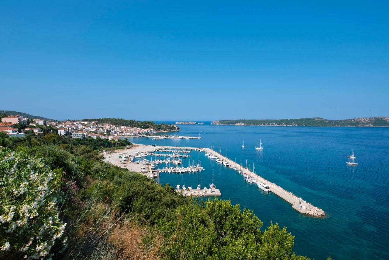 Karalis City Hotel Pylos Exterior foto